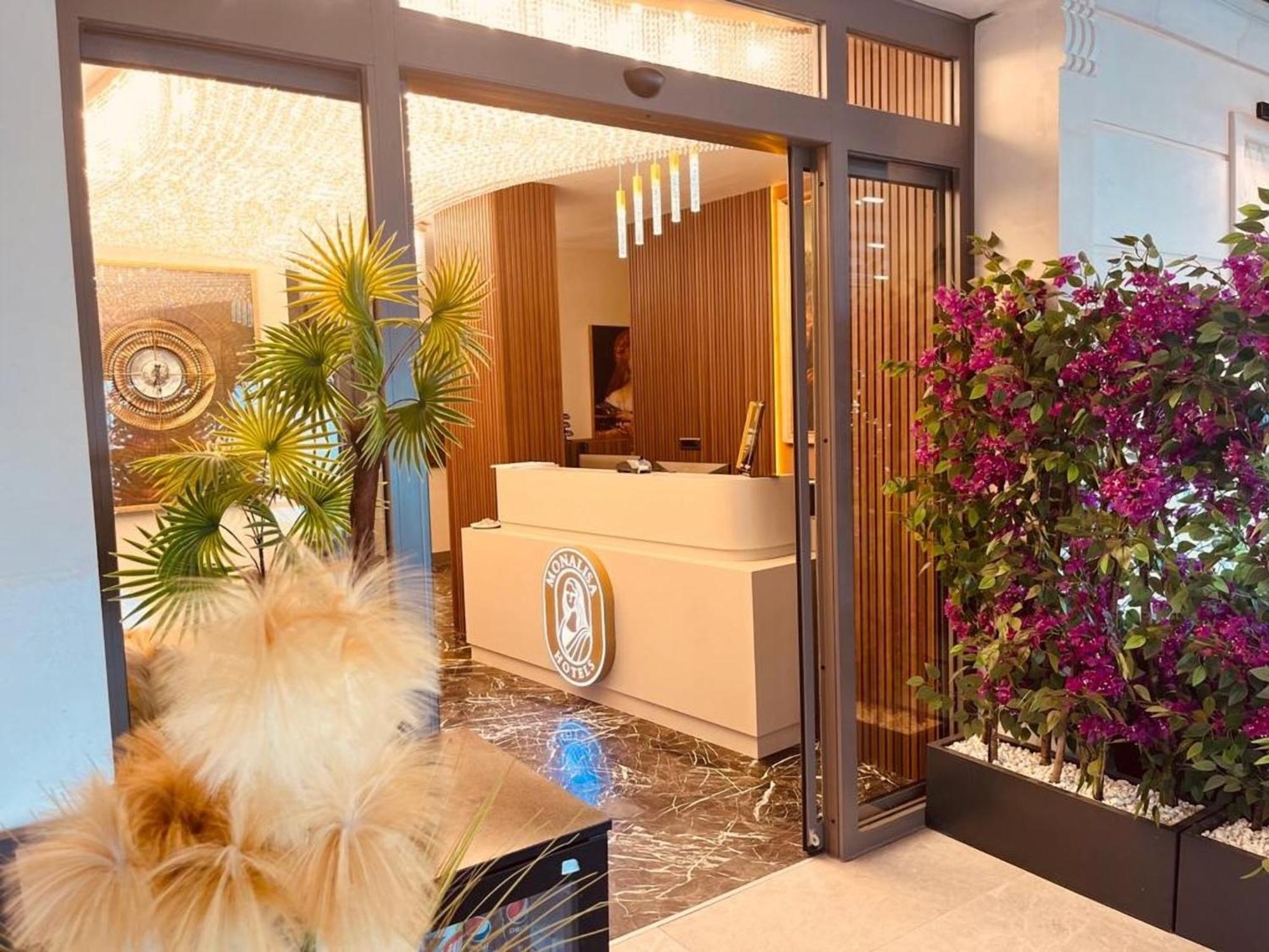 Monalisa Hotels Kuşadası Buitenkant foto